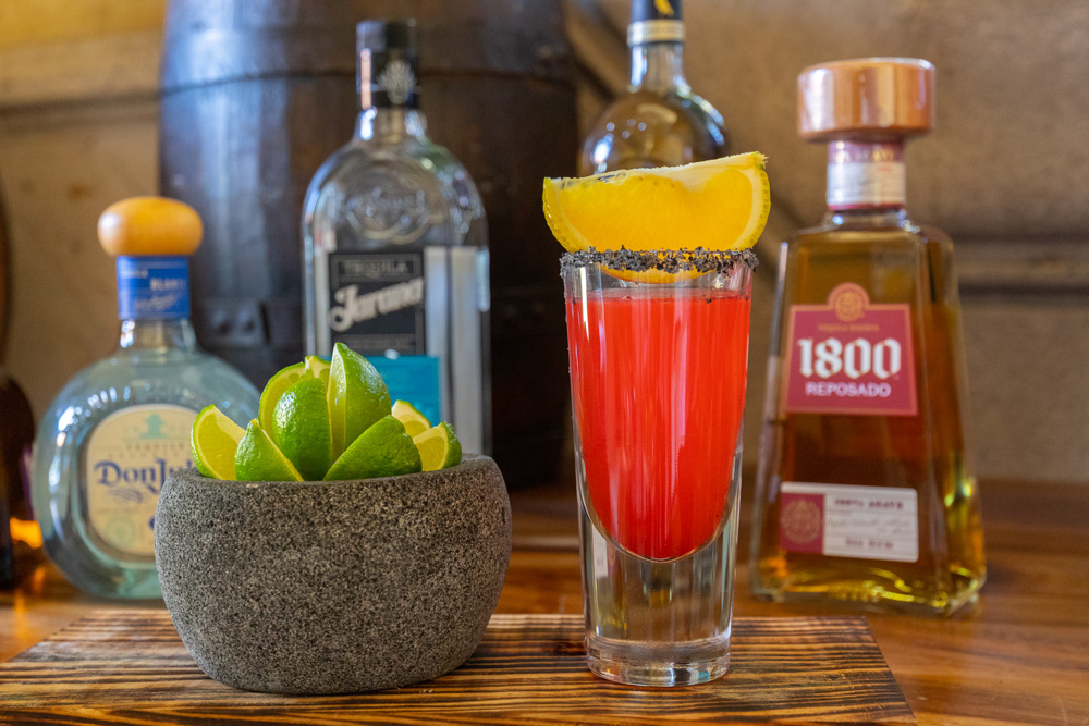 Mexican Spirits Happy Hour: a traditional experience 